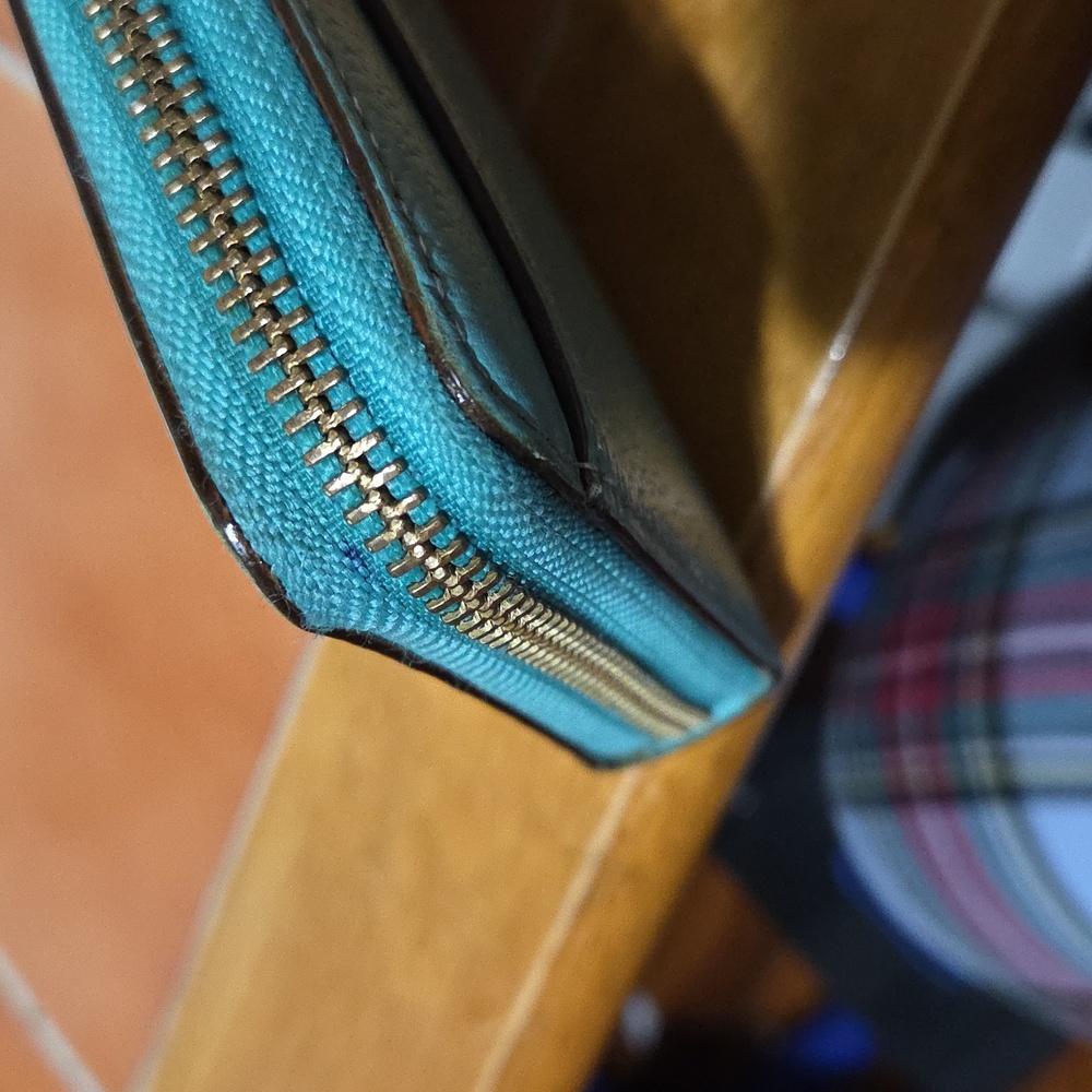 Kate Spade Teal Wallet - Picture 10 of 13